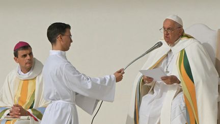 Le pape François célèbre la messe à Bruxelles (Belgique), le 29 septembre 2024 (NICOLAS TUCAT / AFP)